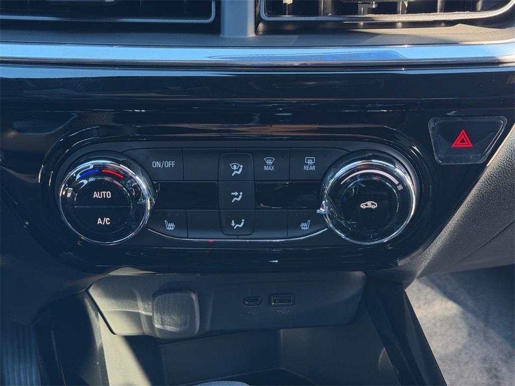 new 2026 Chevrolet Trax car, priced at $25,736
