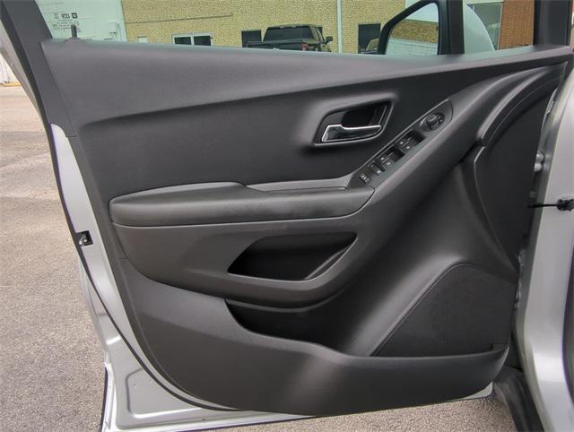 used 2021 Chevrolet Trax car, priced at $18,406