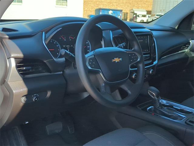 used 2021 Chevrolet Traverse car, priced at $24,906