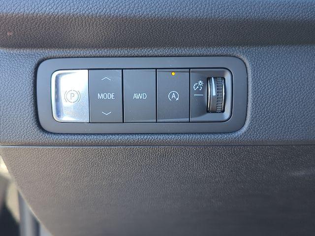 new 2026 Chevrolet Traverse car, priced at $1,569