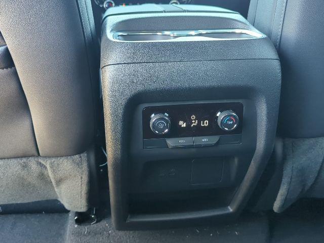 new 2026 Chevrolet Traverse car, priced at $1,569