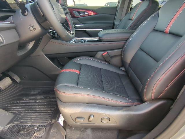 new 2026 Chevrolet Traverse car, priced at $1,779