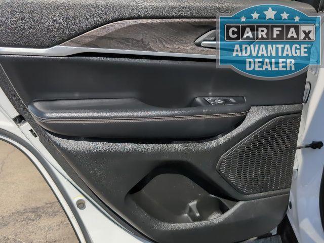 used 2024 Jeep Grand Cherokee car, priced at $31,406