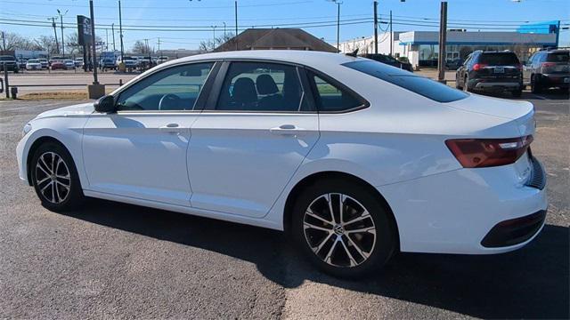 used 2022 Volkswagen Jetta car, priced at $19,906