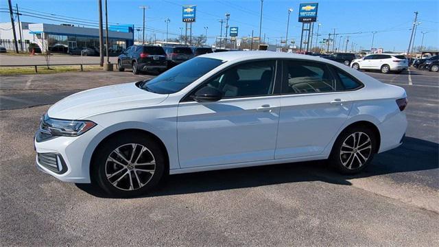 used 2022 Volkswagen Jetta car, priced at $19,906