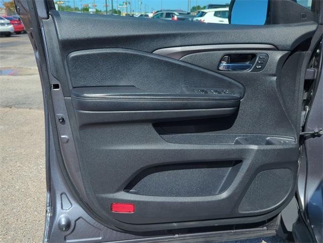 used 2022 Honda Pilot car, priced at $30,406
