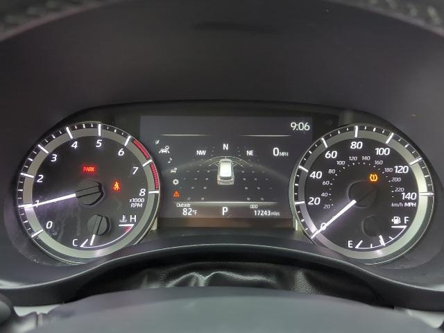used 2023 Toyota Highlander car, priced at $43,906