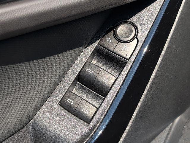 new 2026 Chevrolet Equinox car, priced at $25,915