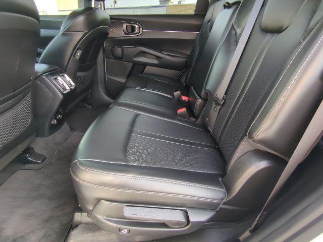 used 2023 Kia Sorento car, priced at $26,906