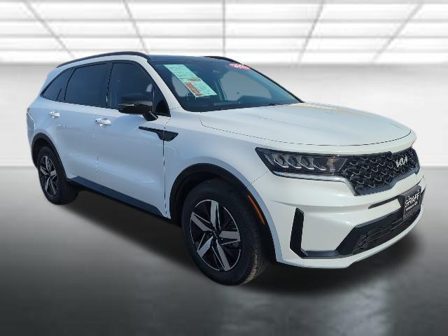used 2023 Kia Sorento car, priced at $26,906