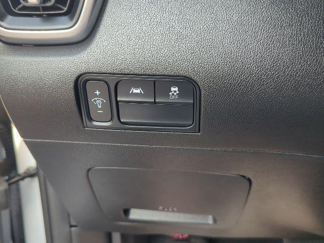 used 2023 Kia Sorento car, priced at $26,906