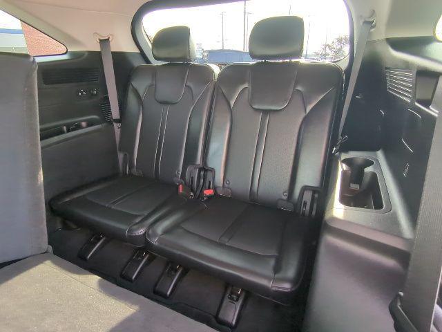 used 2023 Kia Sorento car, priced at $26,906