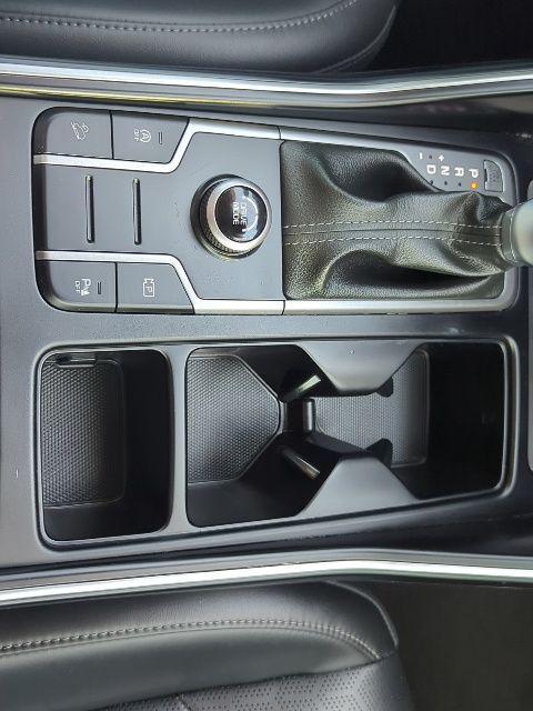 used 2023 Kia Sorento car, priced at $26,906