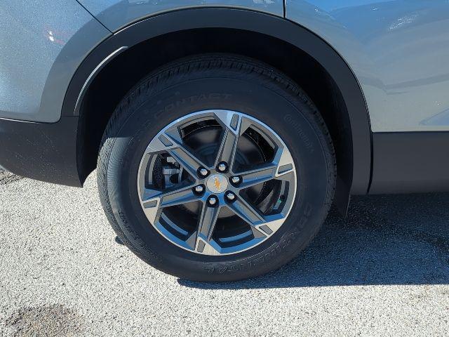 new 2025 Chevrolet Blazer car, priced at $32,890