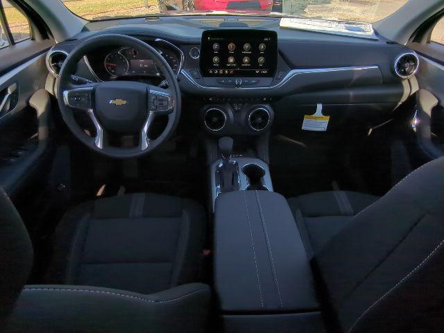 new 2025 Chevrolet Blazer car, priced at $32,890