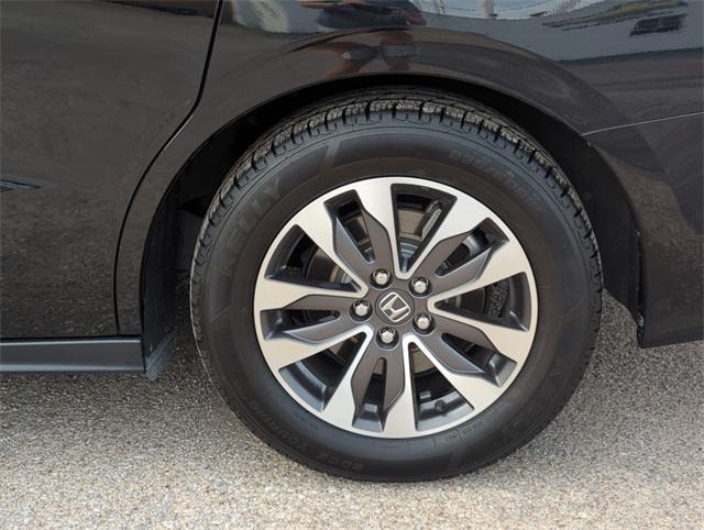 used 2023 Honda Odyssey car, priced at $32,906