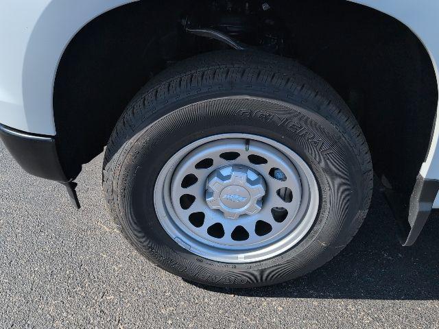 new 2026 Chevrolet Silverado 1500 car, priced at $29,155