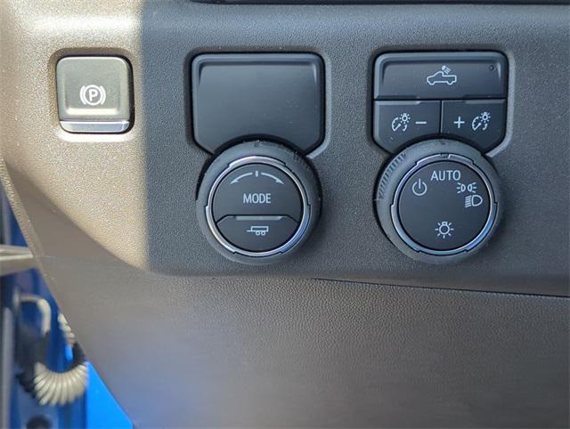 new 2025 Chevrolet Silverado 1500 car, priced at $41,140