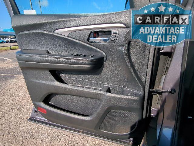 used 2022 Honda Pilot car, priced at $29,406
