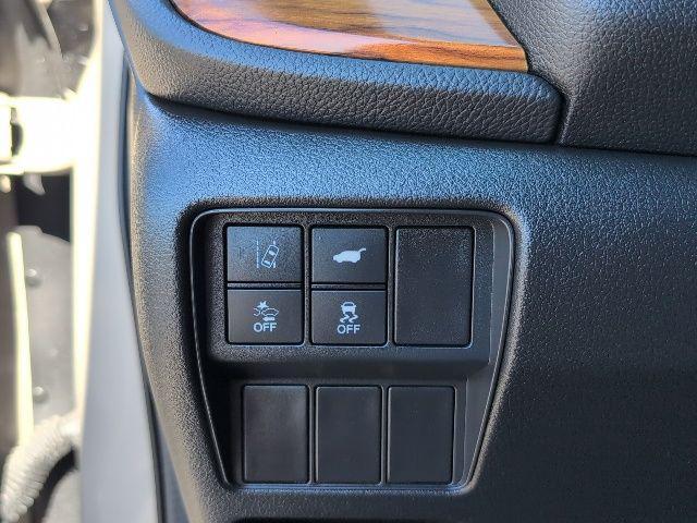 used 2018 Honda CR-V car, priced at $23,906