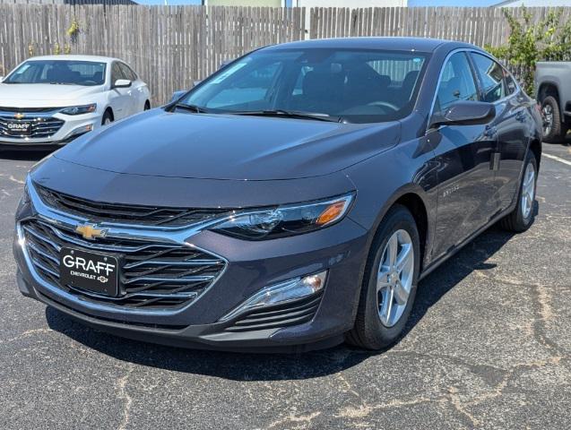 new 2025 Chevrolet Malibu car, priced at $27,645