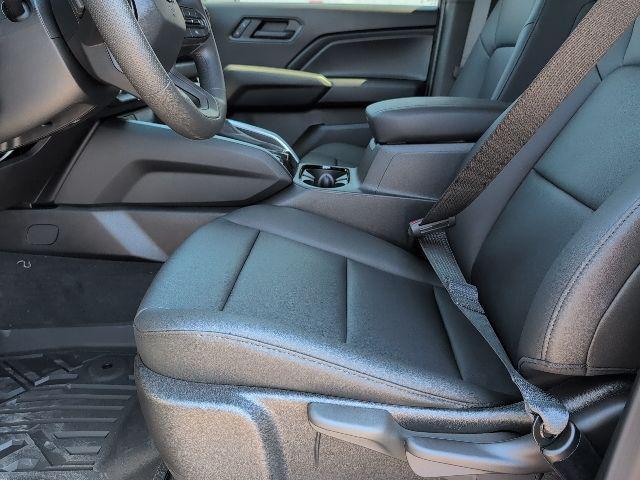 new 2026 Chevrolet Colorado car, priced at $33,405