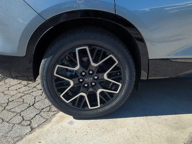 new 2025 Chevrolet Blazer car, priced at $45,285