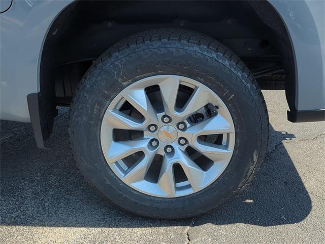 new 2025 Chevrolet Silverado 1500 car, priced at $39,985
