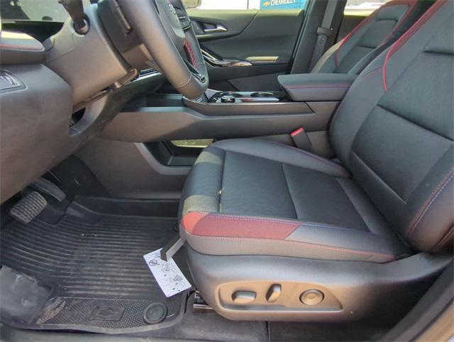 new 2026 Chevrolet Equinox car, priced at $33,575
