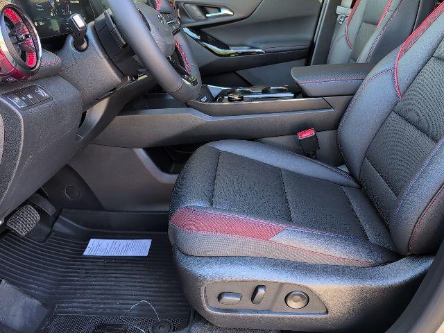 new 2026 Chevrolet Equinox car, priced at $32,255