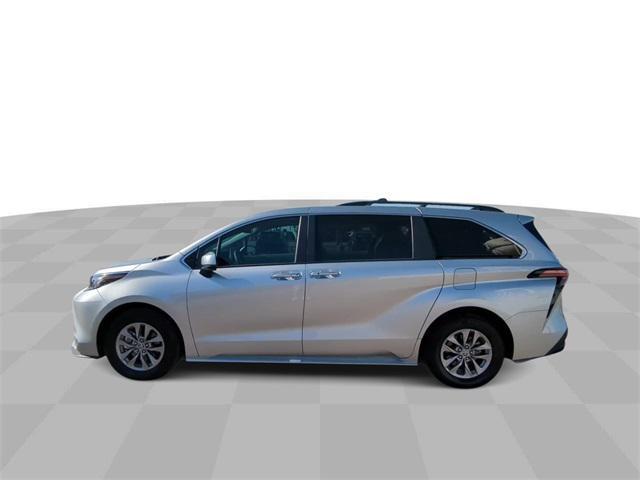 used 2022 Toyota Sienna car, priced at $39,906