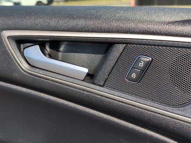 used 2022 Ford Edge car, priced at $24,906