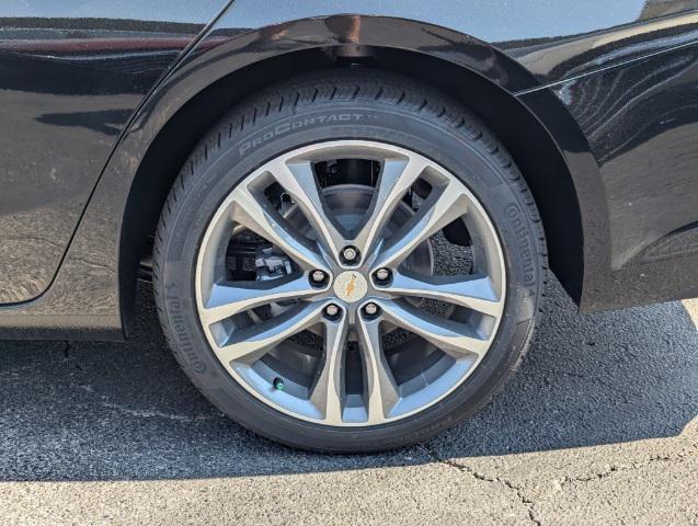 new 2025 Chevrolet Malibu car, priced at $33,220