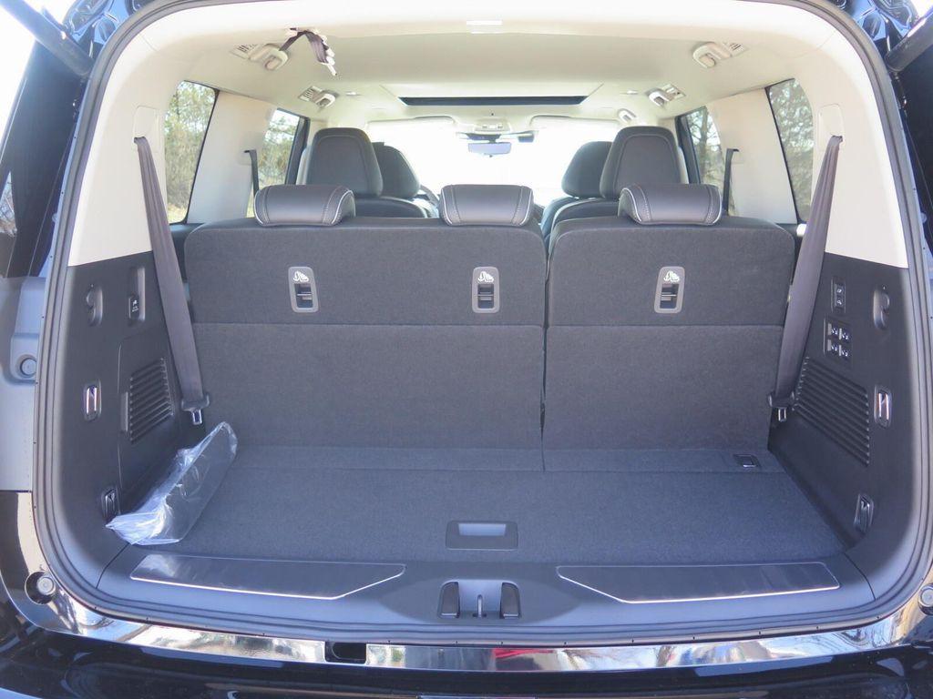 new 2025 INFINITI QX80 car, priced at $105,840