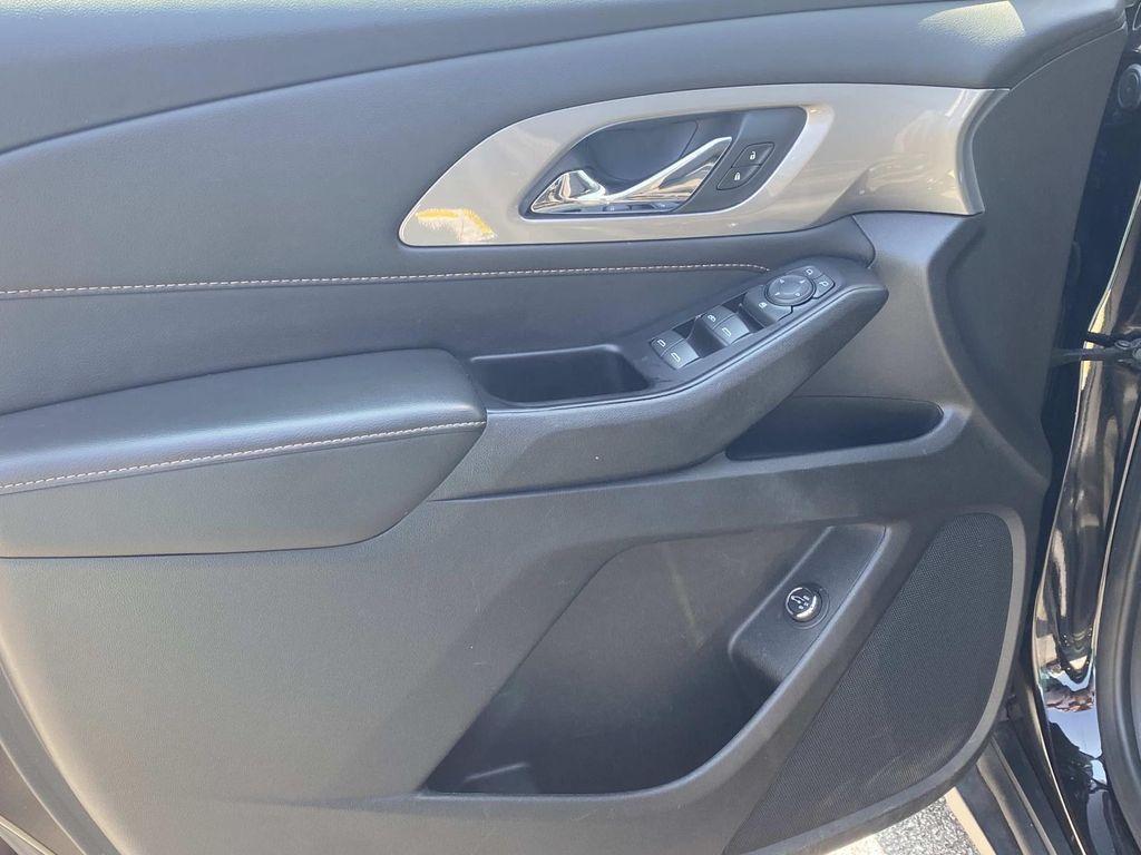 used 2019 Chevrolet Traverse car, priced at $18,988