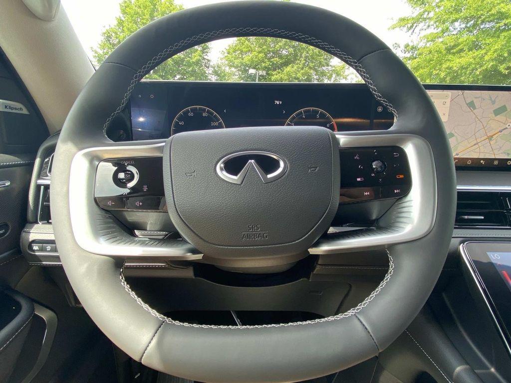 new 2025 INFINITI QX80 car, priced at $96,040