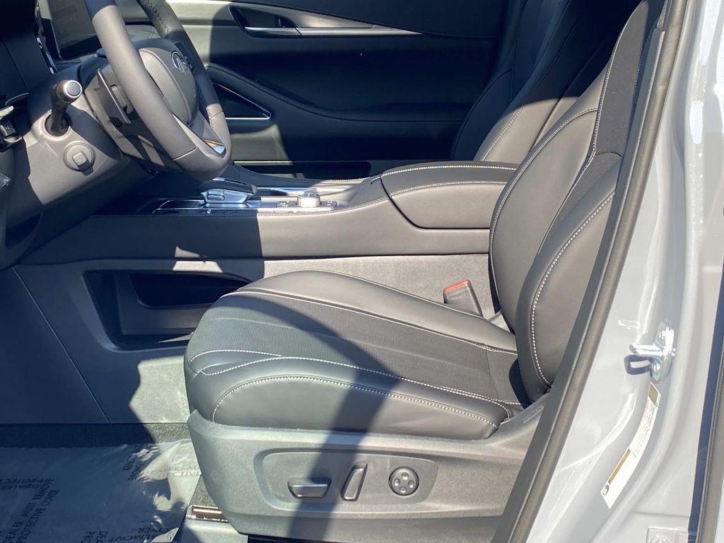 new 2026 INFINITI QX60 car, priced at $59,690