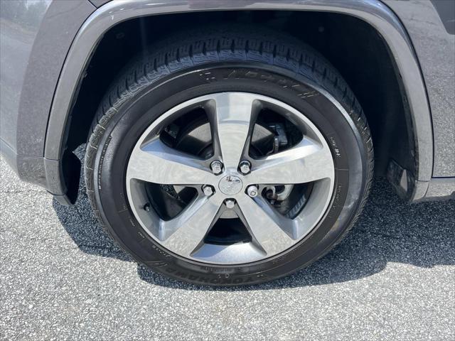 used 2015 Jeep Grand Cherokee car, priced at $10,988
