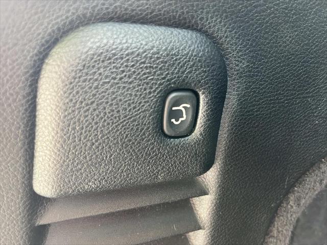 used 2015 Jeep Grand Cherokee car, priced at $10,988