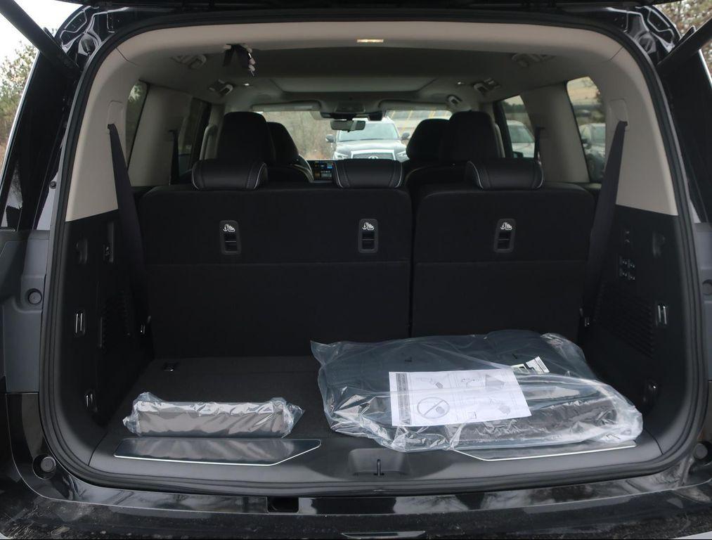 new 2025 INFINITI QX80 car, priced at $102,640