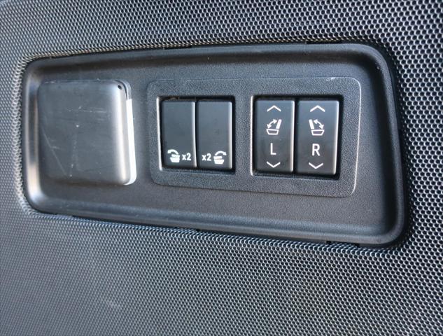 used 2021 Cadillac Escalade ESV car, priced at $55,750