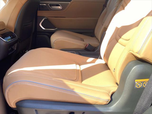 new 2025 INFINITI QX80 car, priced at $92,100
