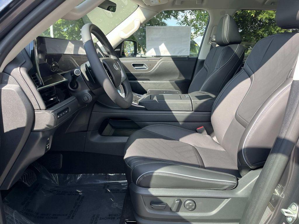 new 2025 INFINITI QX80 car, priced at $92,795