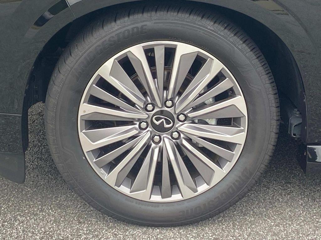used 2025 INFINITI QX80 car, priced at $75,988