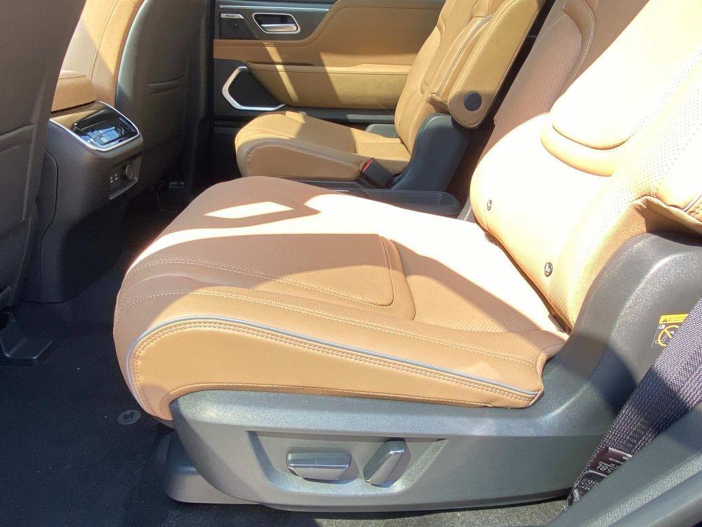 new 2025 INFINITI QX80 car, priced at $95,200