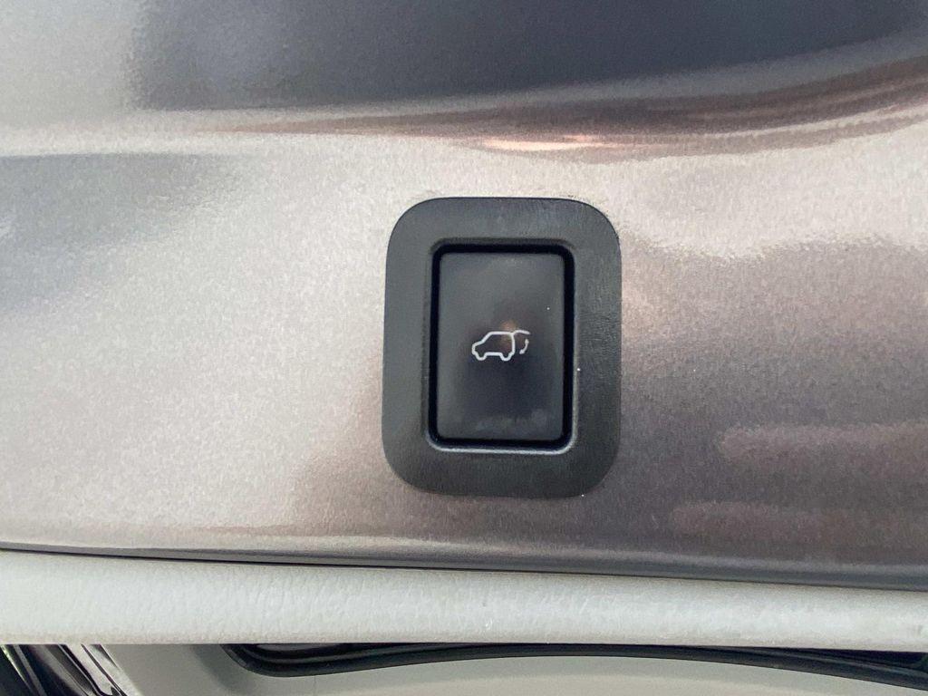 used 2019 Toyota Highlander car, priced at $19,988