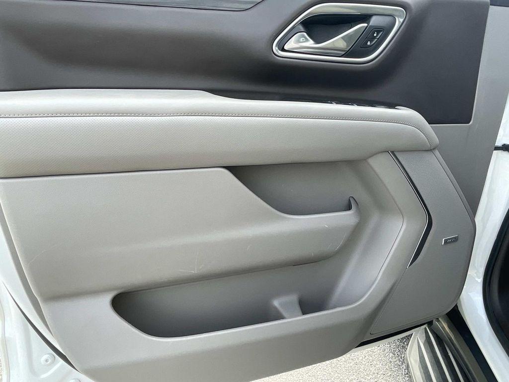 used 2021 GMC Yukon car, priced at $38,988