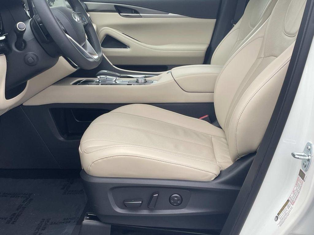 used 2025 INFINITI QX60 car, priced at $46,750