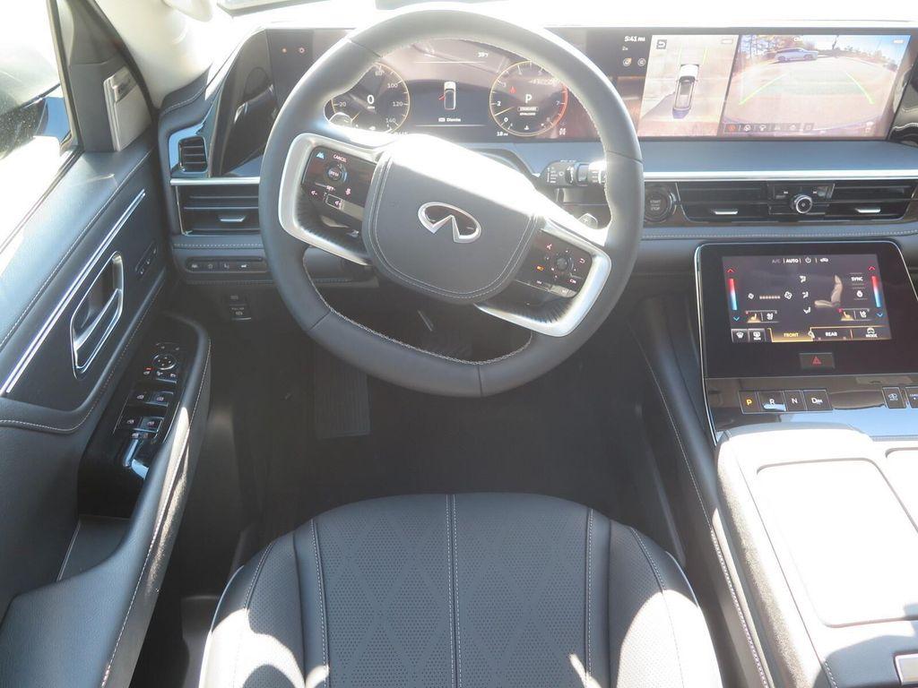 new 2025 INFINITI QX80 car, priced at $102,640