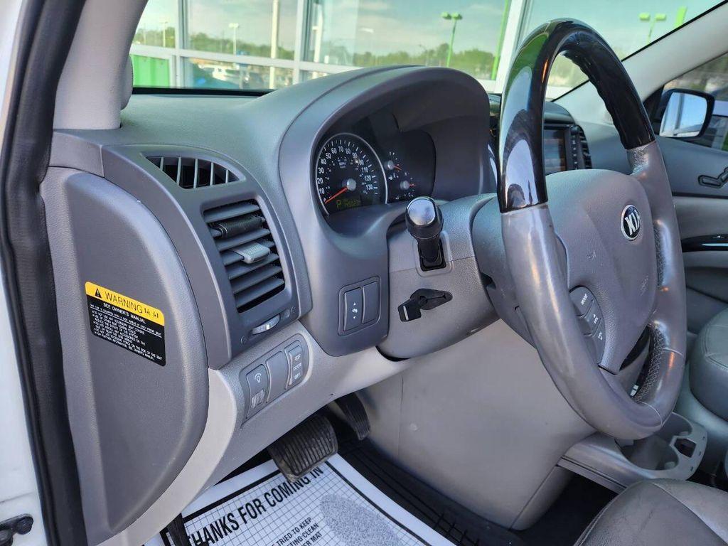 used 2014 Kia Sedona car, priced at $6,450